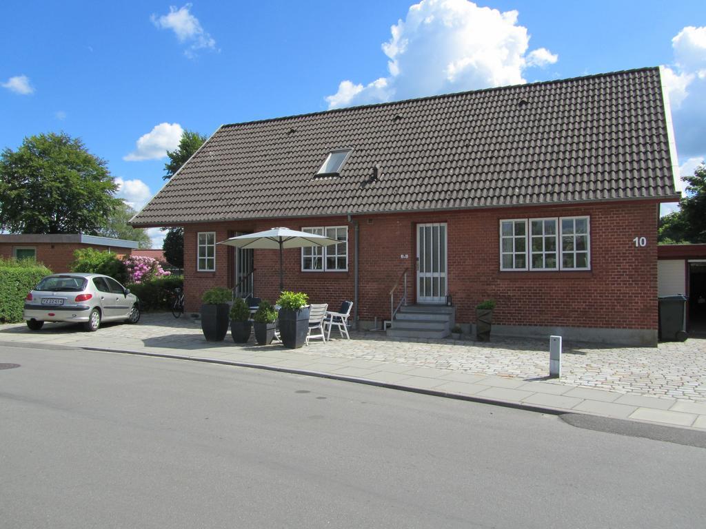 Hannas B&B - 51 M2 กรินด์สเตด ภายนอก รูปภาพ