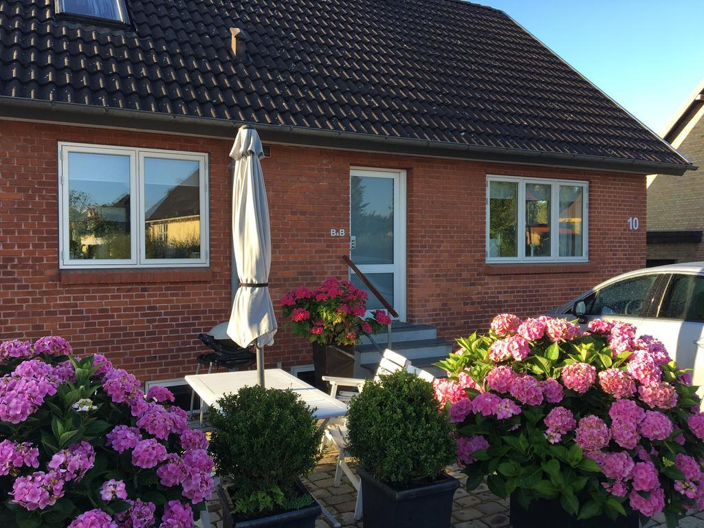 Hannas B&B - 51 M2 กรินด์สเตด ภายนอก รูปภาพ